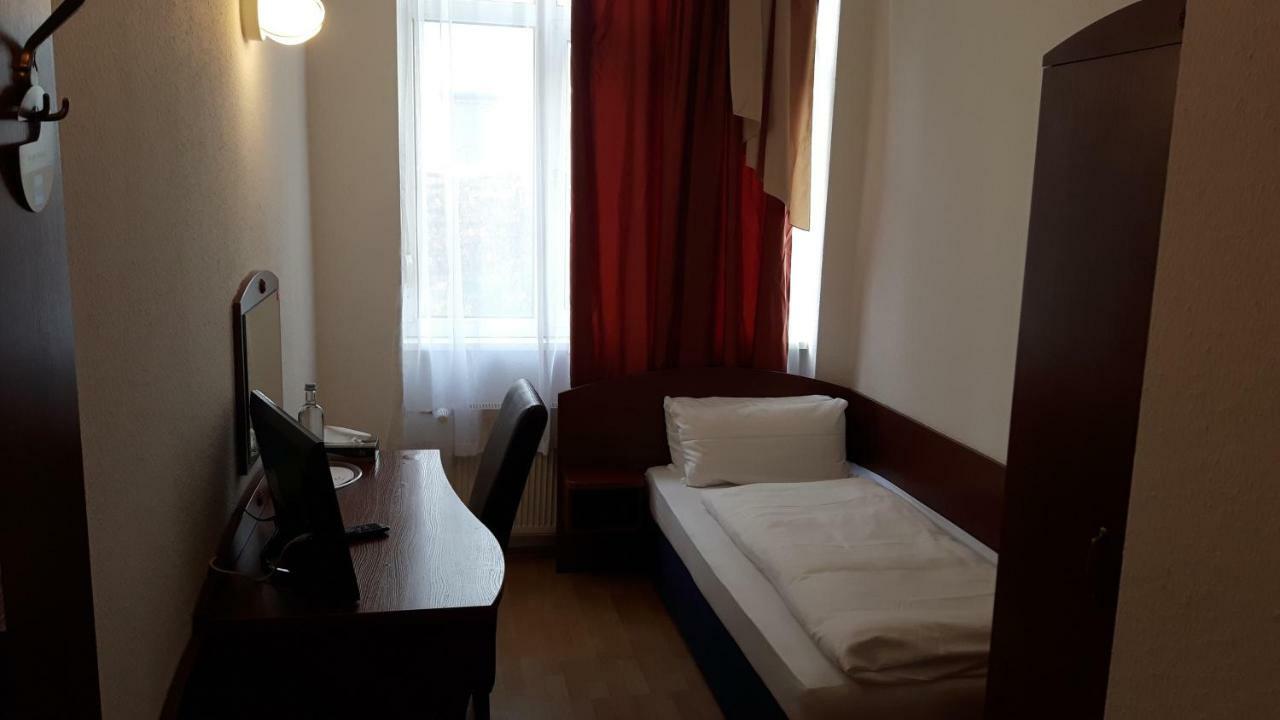 Hotel Aurelia Fráncfort del Meno Exterior foto
